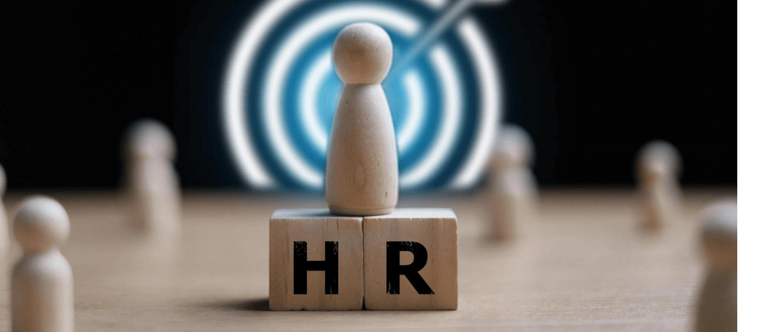 HR wooden blocks with target — Factorial HR platform